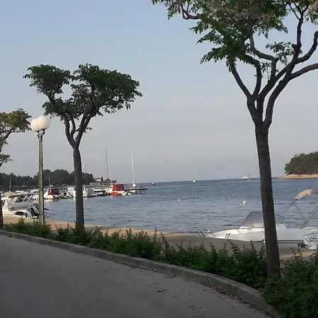 D&e - Free Wi-fi And Parking * Punat