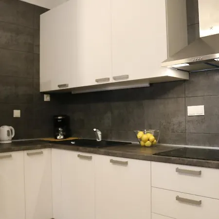Apartment D&e - Free Wi-fi And Parking