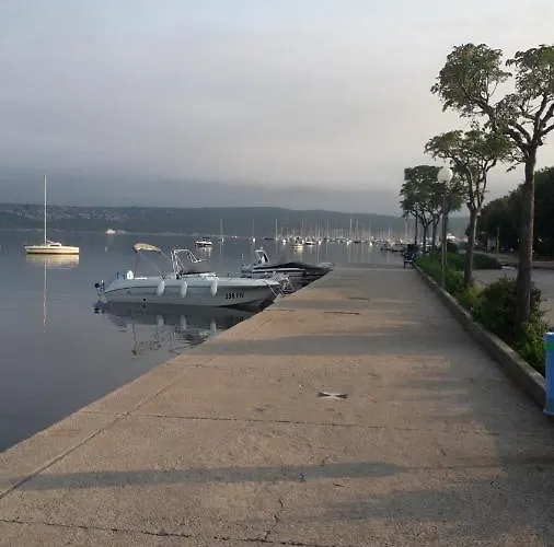 아파트 D&e - Near The 푸나트