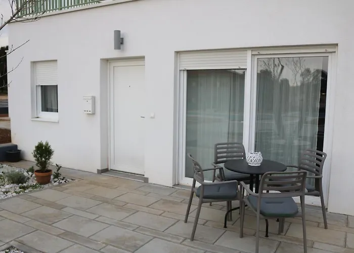 D&e - Near The 아파트