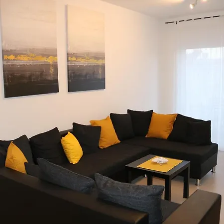 D&e - Free Wi-fi And Parking Apartamento *