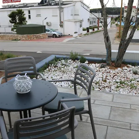 D&e - Free Wi-fi And Parking *