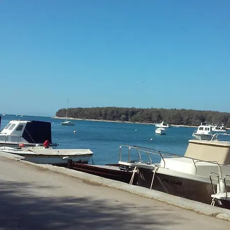 D&e - Near The Daire Punat