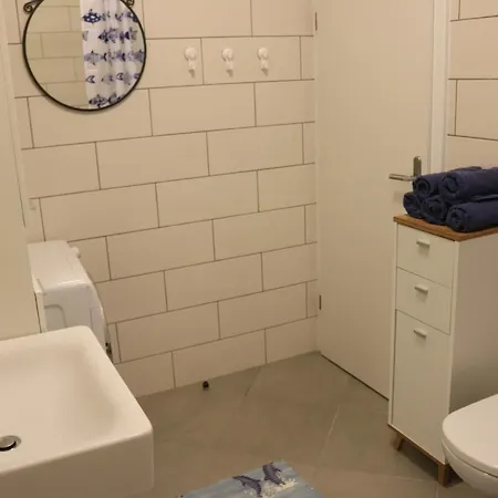 D&e - Near The Punat