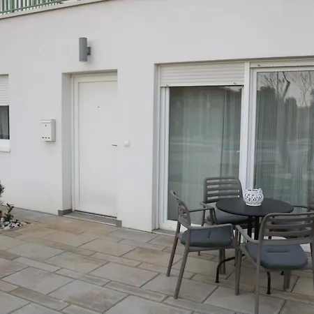D&e - Free Wi-fi And Parking Apartamento