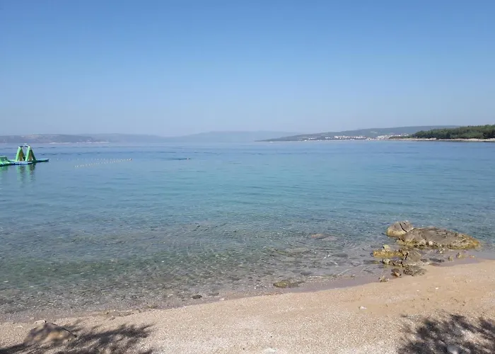 D&e - Near The Apartament Punat