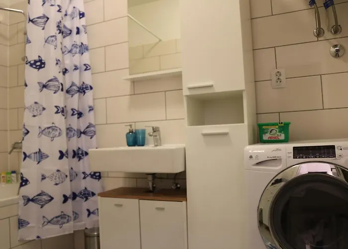 D&e - Near The * Punat